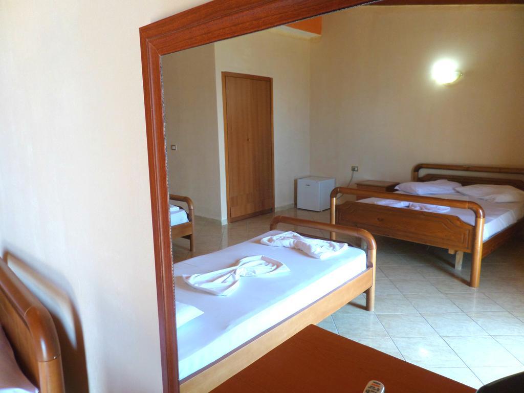 Hotel Belle Vue Dhërmi Rum bild