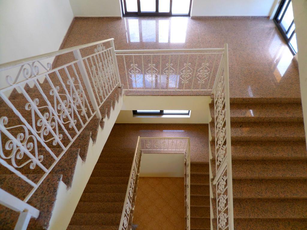 Hotel Belle Vue Dhërmi Exteriör bild