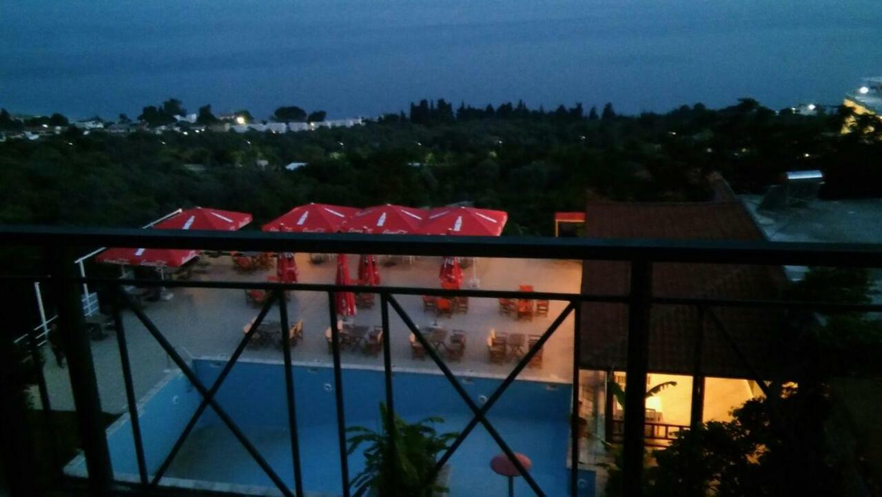 Hotel Belle Vue Dhërmi Exteriör bild